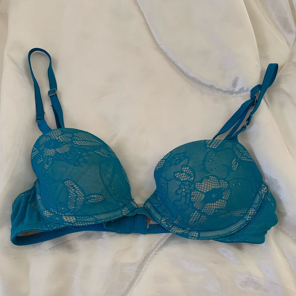 VS pink Bra
